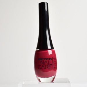 Nail care youth color 069 red scarlet Beter