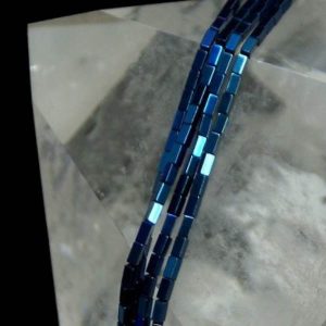 Hilo rectangulo hematite color azul añil